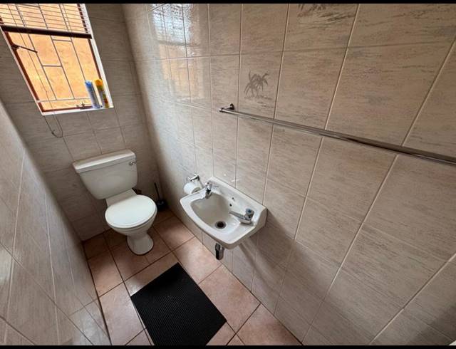 2 BEDROOM TOWNHOUSE FOR SALE IN BIRCHLEIGH